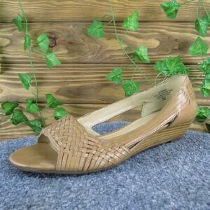 Anne Klein Women Mavadim Peep Toe Brown Leather Pump 7.5 Medium Gently Used 2025